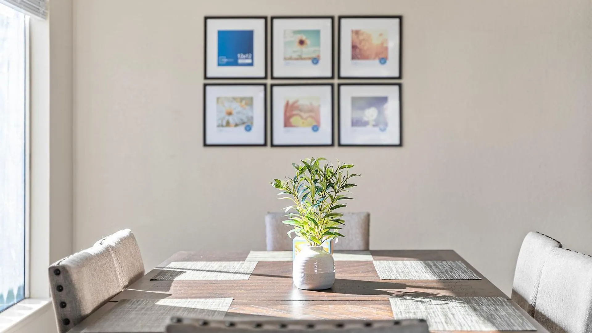 아파트 Peaceful And Quiet 4 Bedroom House With Garage 새크라멘토